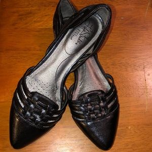 Life stride flats